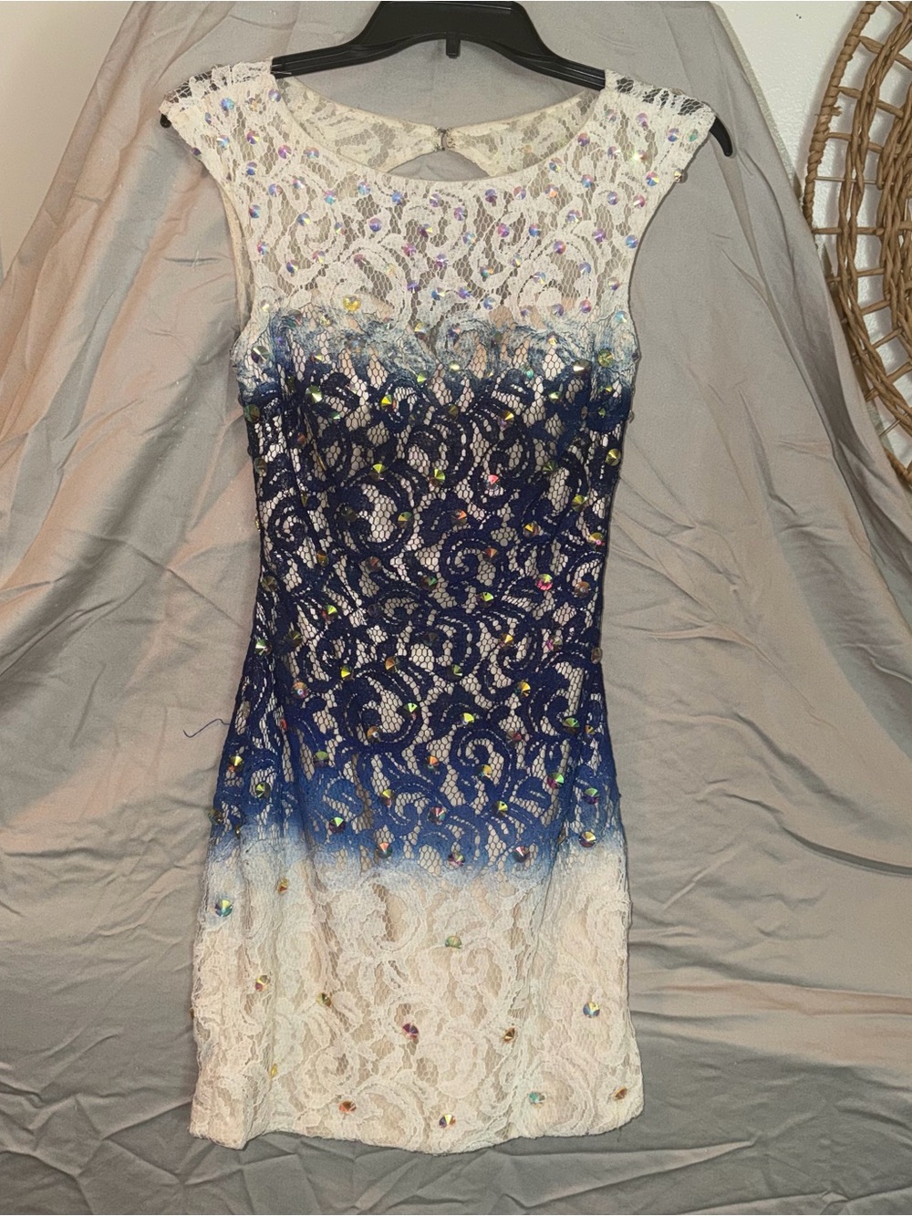 Vienna Prom Y2K Rhinestone Lace Heart Back Mini Dress Size 6